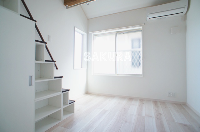 居室・リビング　開放感のあるゆったりとしたお部屋です♪