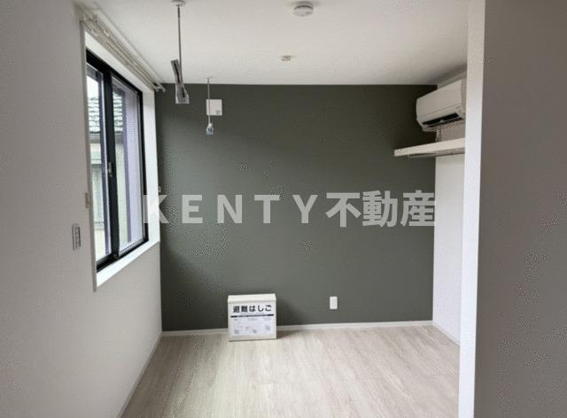 その他部屋・スペース　落ち着いて過ごせるお部屋なので、寝室にいかがでしょうか