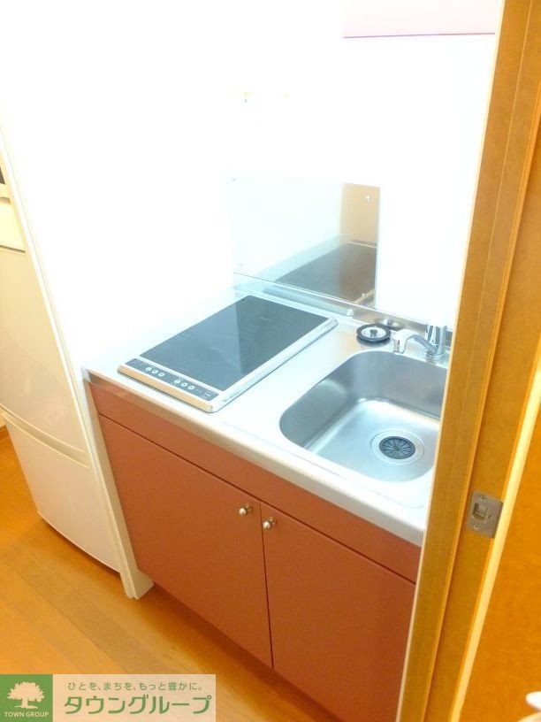 キッチン　あったまり早い電気調理器2口