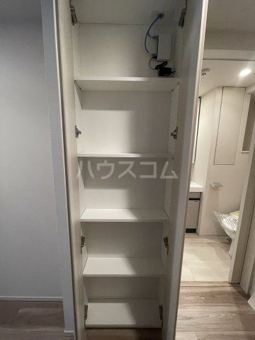 プライムメゾン千葉新町の玄関写真