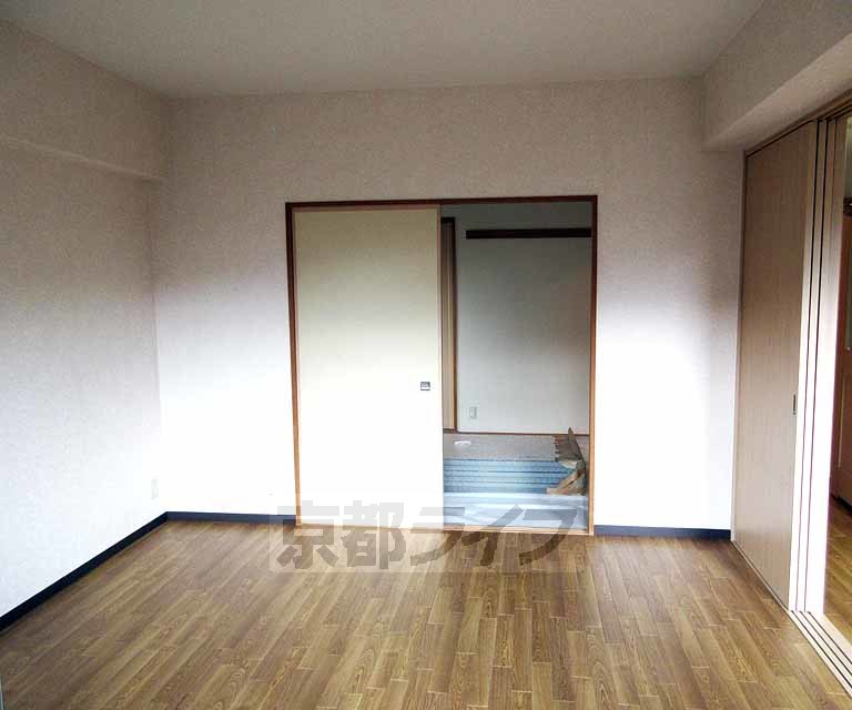 居室・リビング　広々したお部屋です
