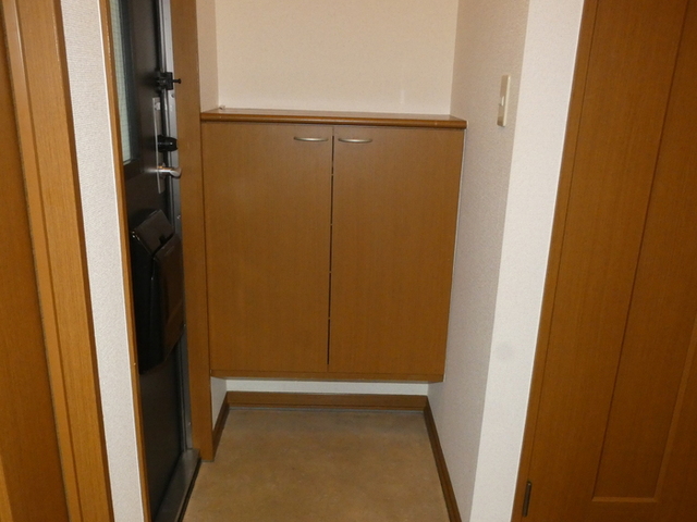 アーバンライフ塩屋台 B棟の玄関写真