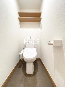 ロイヤルコンフォート渡辺通のトイレ写真