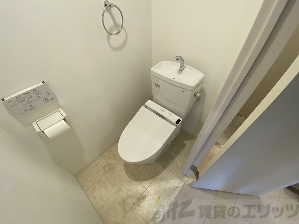 EL-Sia Shin-Osakaのトイレ写真