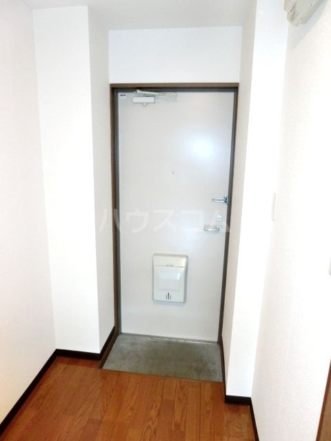 シャルマン草加IIの玄関写真