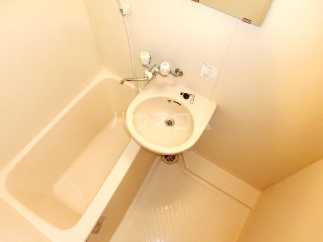 シャルマン草加IIの内装写真