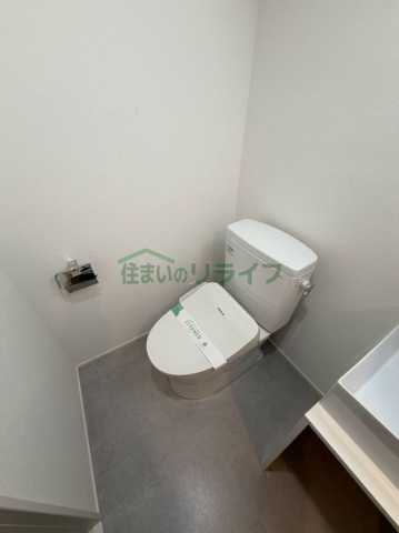 東京メトロ丸ノ内線 中野新橋駅 徒歩2分 7階建 築32年のトイレ写真