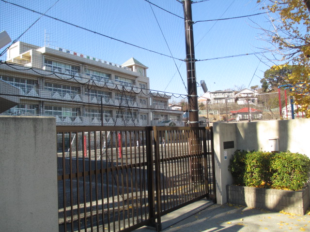 ＪＲ京浜東北線 山手駅 徒歩1分 2階建 築59年の周辺写真