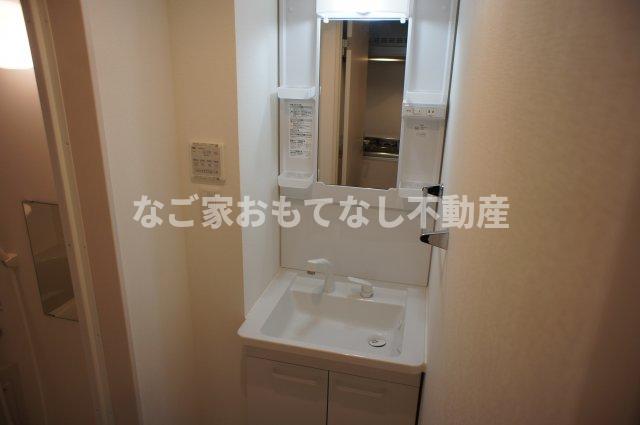 地下鉄鶴舞線 上小田井駅 徒歩10分 3階建 築8年の内装写真
