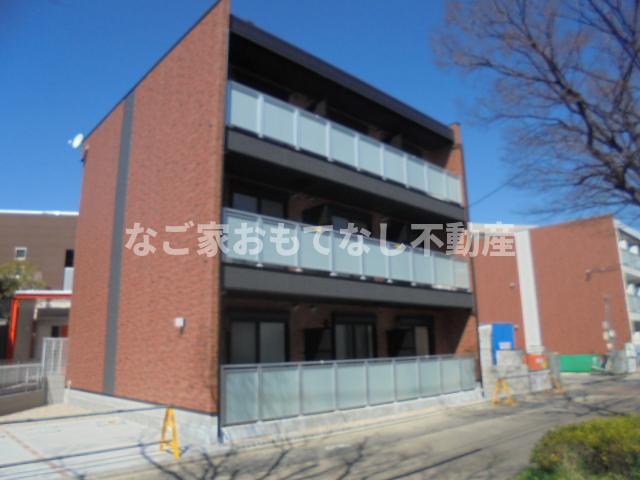 地下鉄鶴舞線 上小田井駅 徒歩10分 築8年