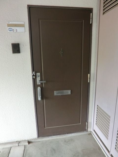 セキュリティ　インターホンついています。