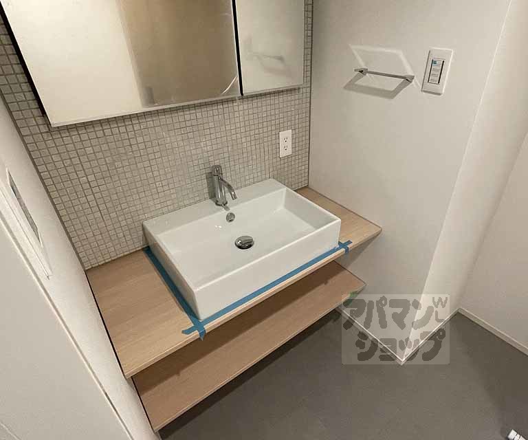 STANDZ京都二条の内装写真