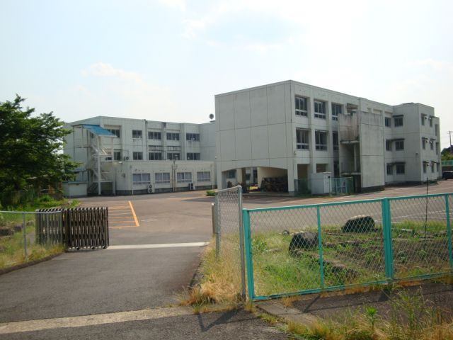 中学校　御嵩町立向陽中学校（中学校）まで1687m