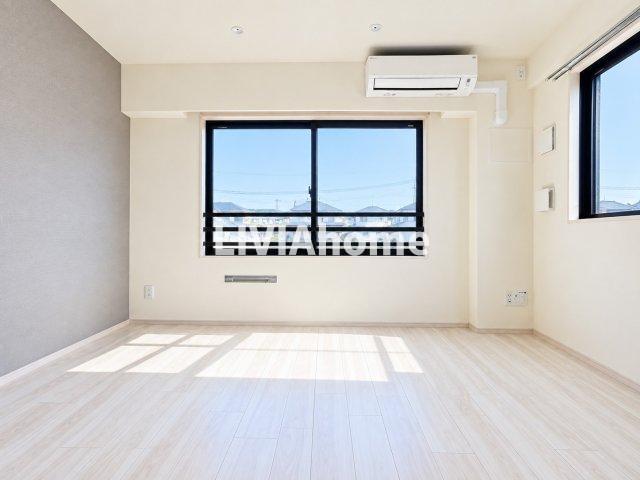 都営大江戸線 西新宿五丁目駅 徒歩11分 5階建 築3年の居間写真