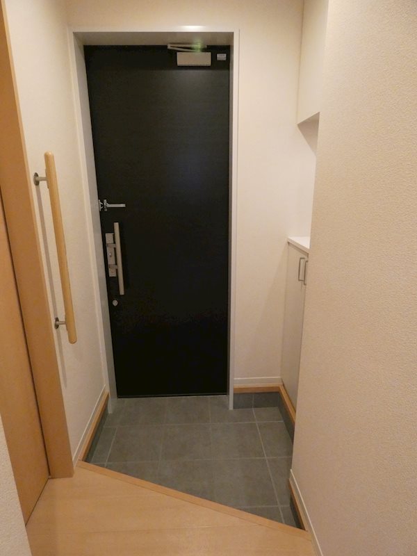 プレジデント タカラの玄関写真