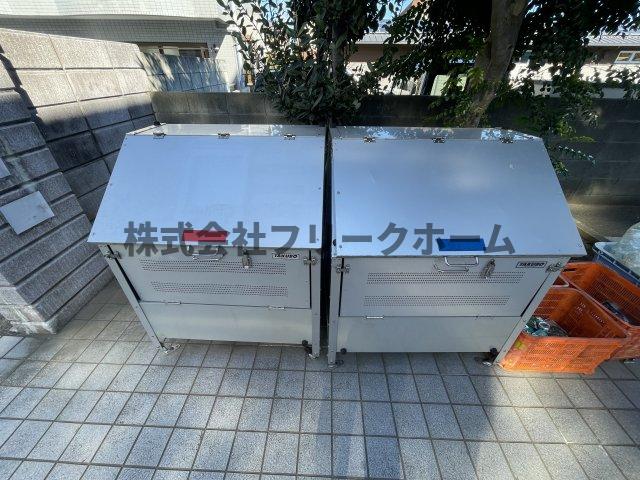 京王井の頭線 三鷹台駅 徒歩3分 3階建 築30年の外観写真