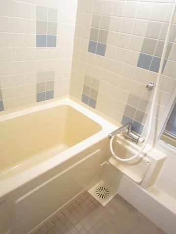 バス・シャワールーム　☆もちろんバス・トイレ別☆