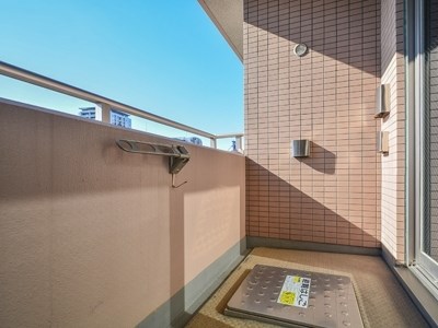 バルコニー　★《見学予約受け付け中》設備充実のハイグレード賃貸マンショ