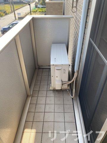 バルコニー　同物件別室