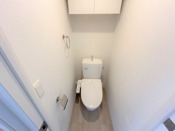 セレニテ兵庫エクラのトイレ写真