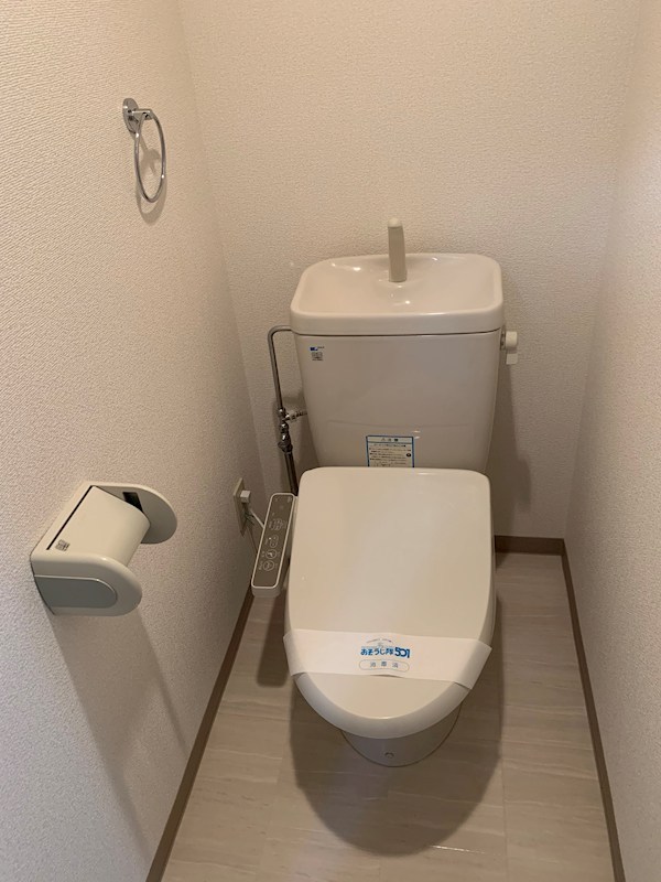 トイレ　別部屋参考