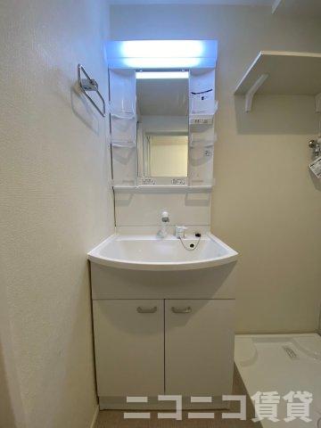 洗面設備　別号室イメージの為、現状を優先致します。