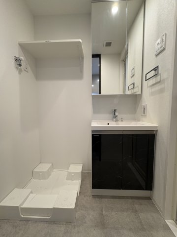 洗面設備　同タイプ別住戸写真となります。現況と異なる場合がございます。