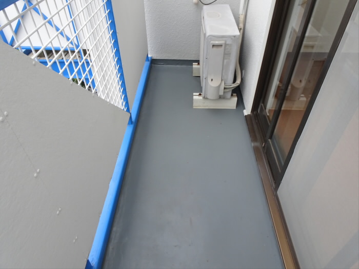 バルコニー　外からの目が気にならないバルコニーで洗濯物が干せます