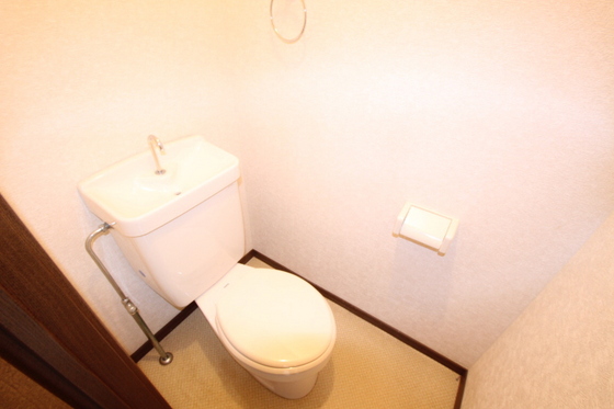 トイレ　※別部屋の写真です
