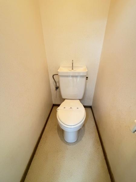 イリスハイツ B棟のトイレ写真