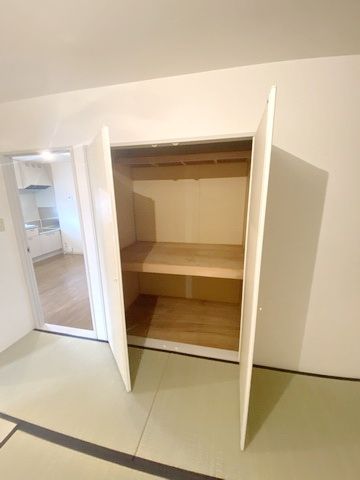 シャトレイズミの内装写真