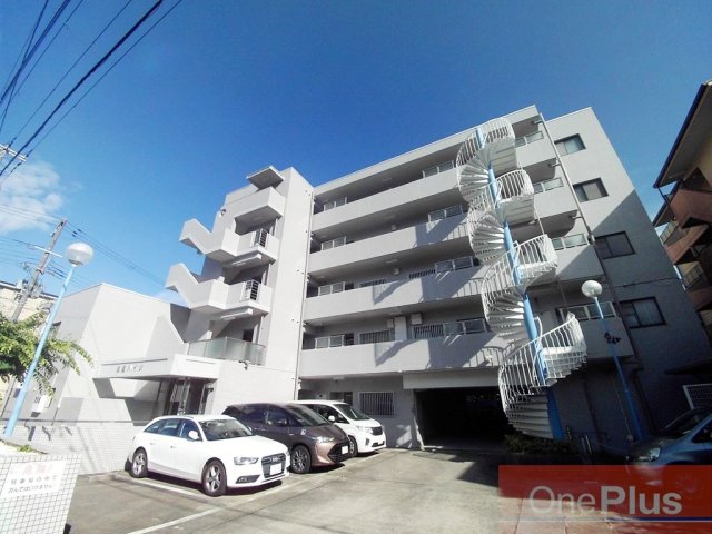 ベルヴィ本山中町の外観写真