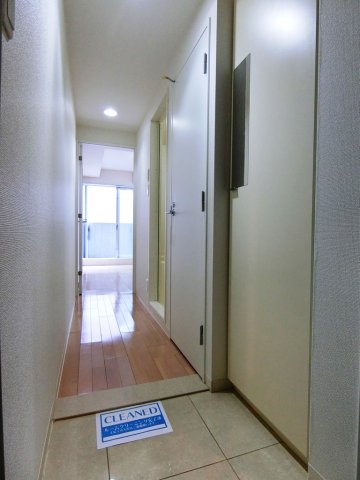 西武多摩湖線 一橋学園駅 徒歩3分 4階建 築20年の玄関写真