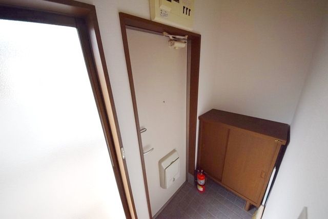 第5松風コーポの玄関写真