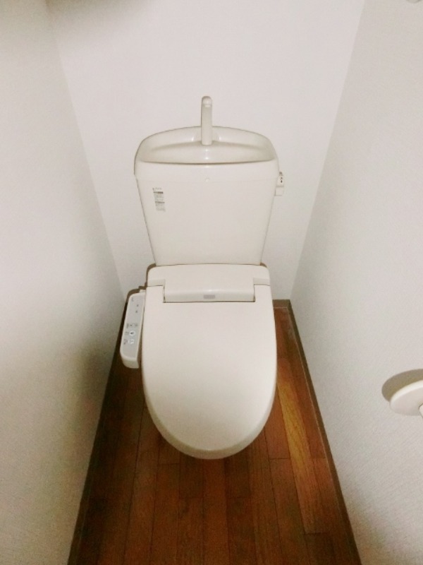 トイレ　図面と現状に相違がある場合には現状を優先