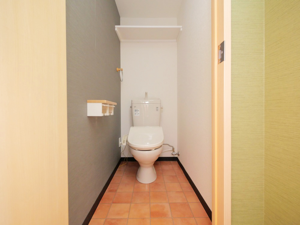 トイレ　清潔感のあるウォシュレット付きのトイレです♪