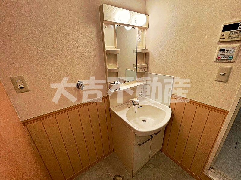 洗面設備　※別部屋の写真です