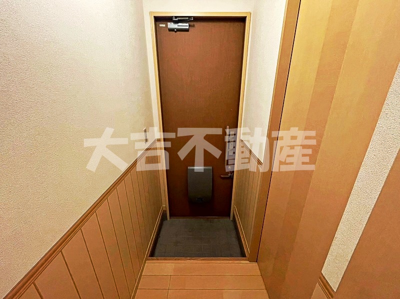 玄関　※別部屋の写真です
