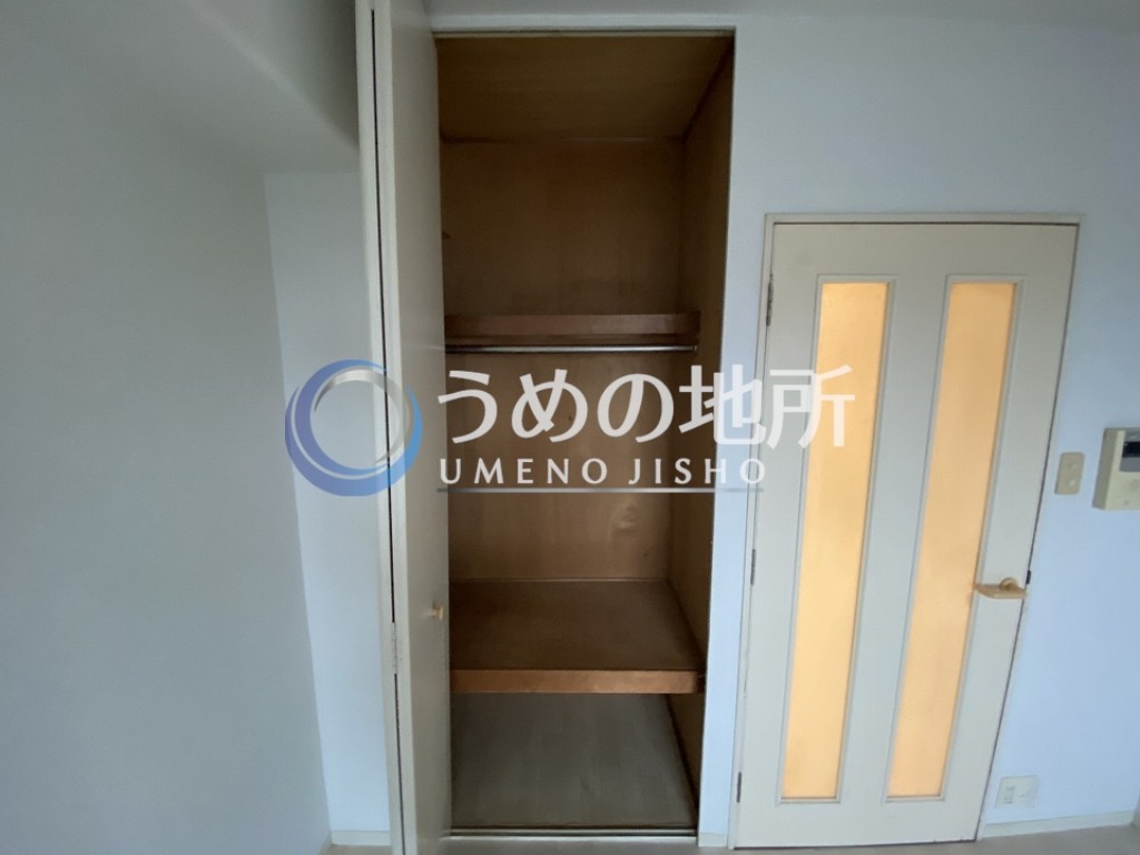 収納　洋室収納