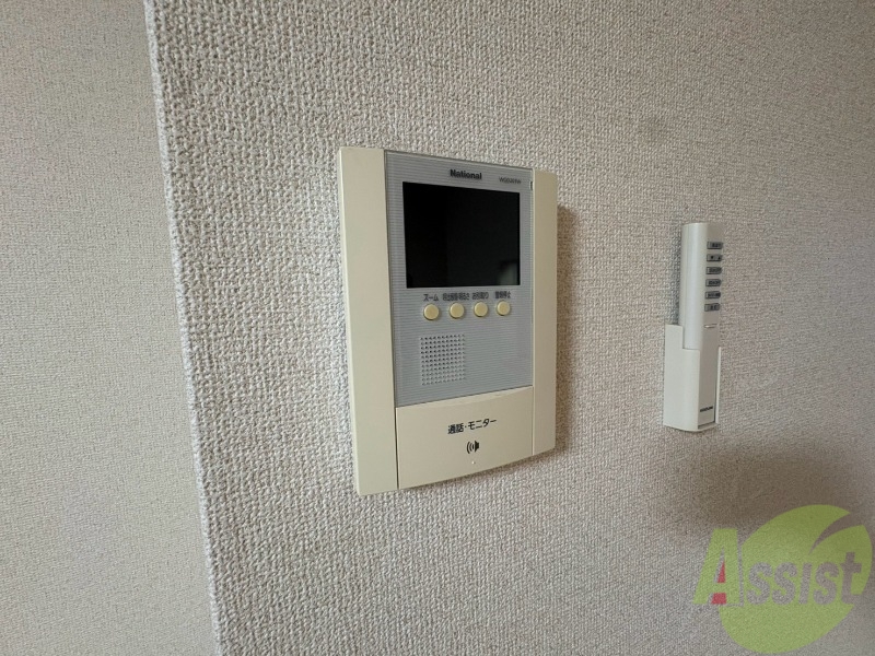 セキュリティ　ＴＶモニター付インターホンです。来客者の顔が見えるので安心！