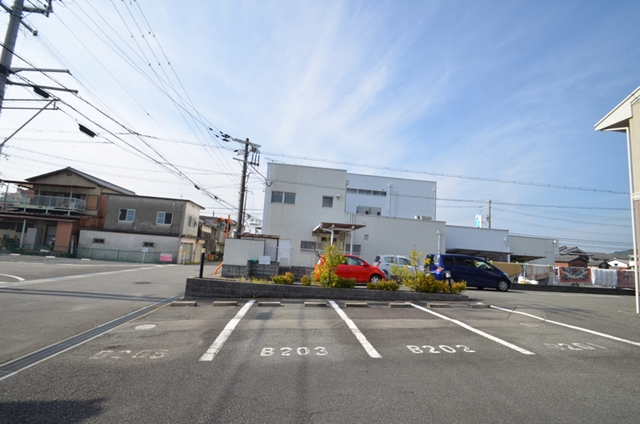 駐車場　駐車場