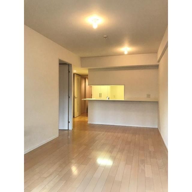 居室・リビング　写真は同タイプ住居です。