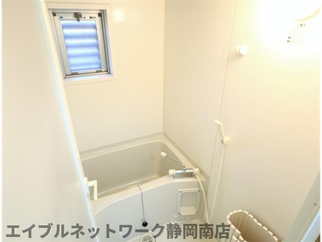 バス・シャワールーム　きれいなお風呂です