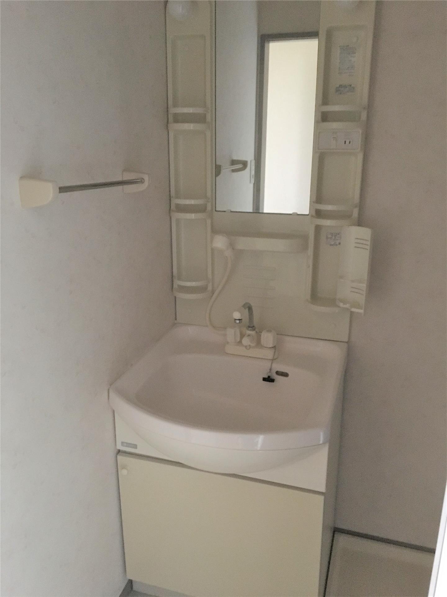 洗面設備　洗面化粧台