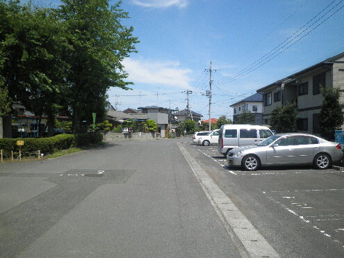 【ロイヤルハイツ　Ａ棟の駐車場】