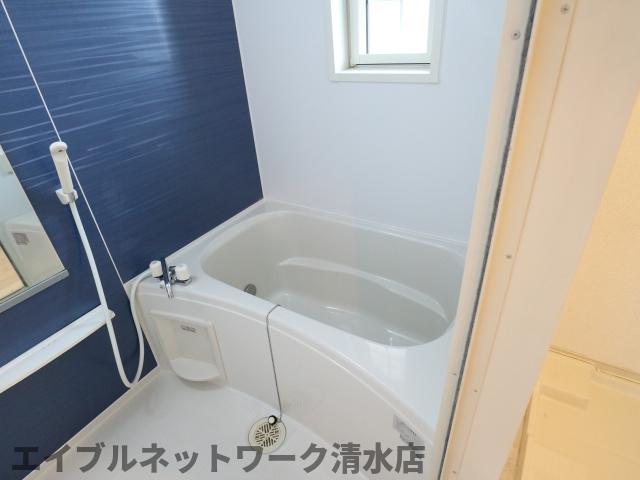 バス・シャワールーム　日々の疲れを癒すお風呂付です