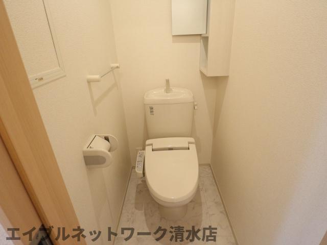トイレ　コンパクトで使いやすいトイレです