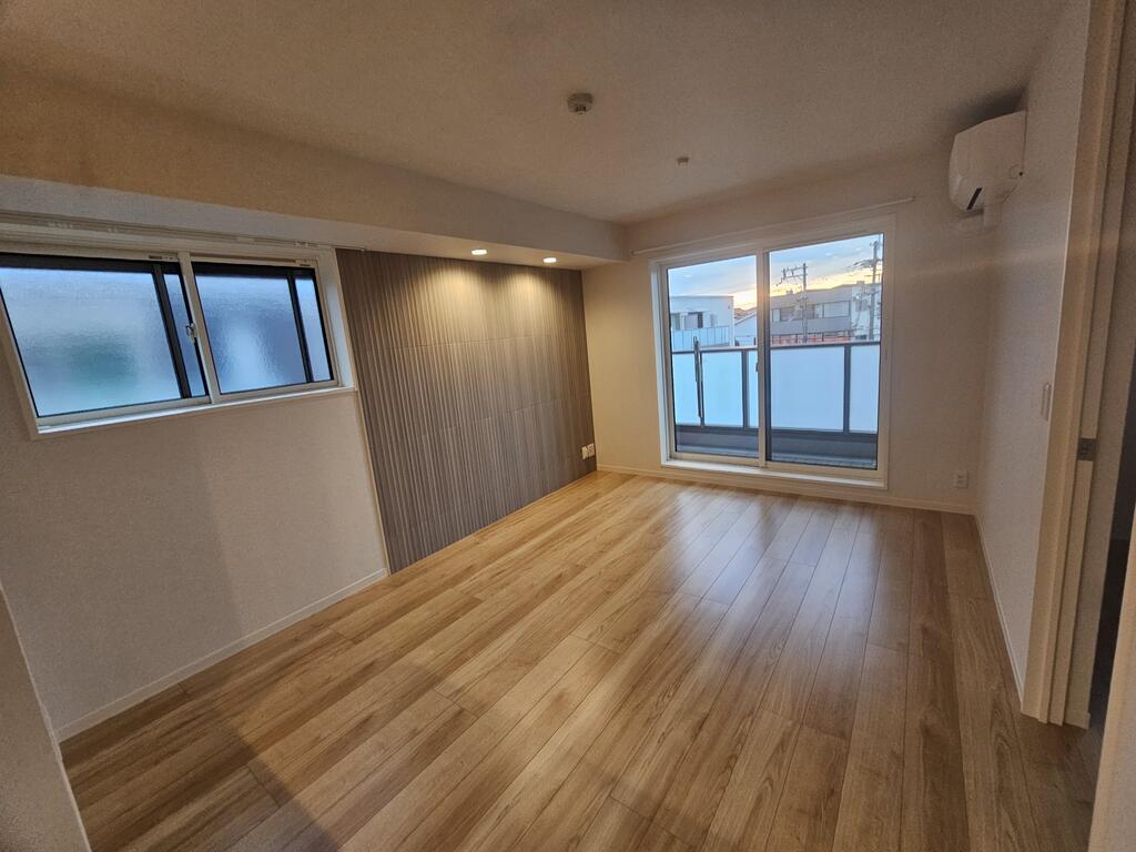 シャーメゾン シャルム本町の居間写真
