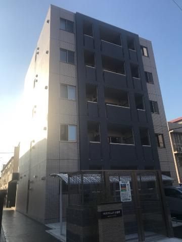 【メルヴェール496朝倉街道の建物外観】