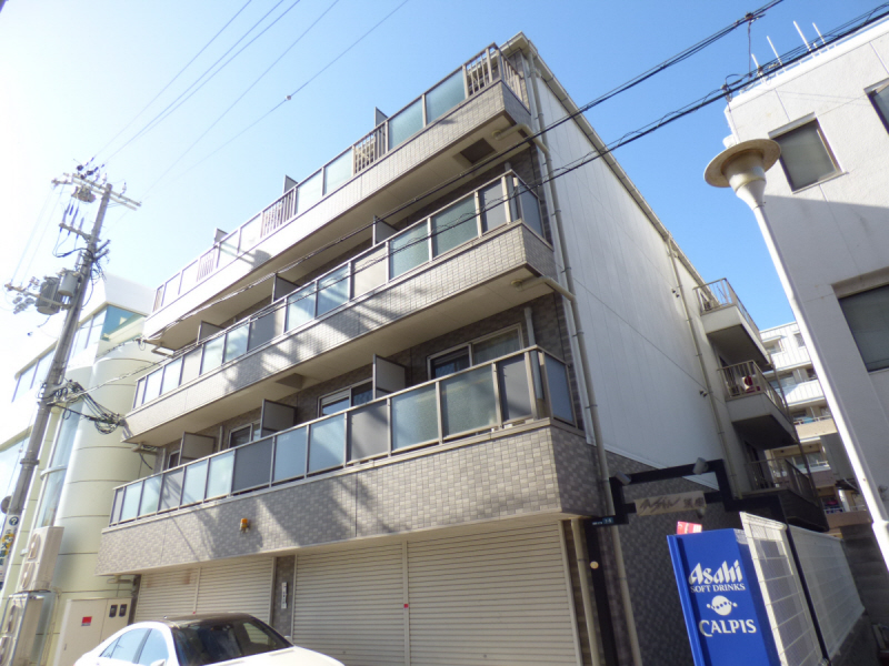 クレアドル須磨の建物外観